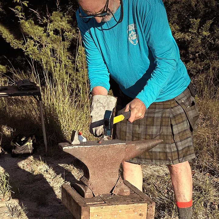 Blacksmithing demonstration with Estwing Sure Strike 32-oz. Blacksmith Hammer.